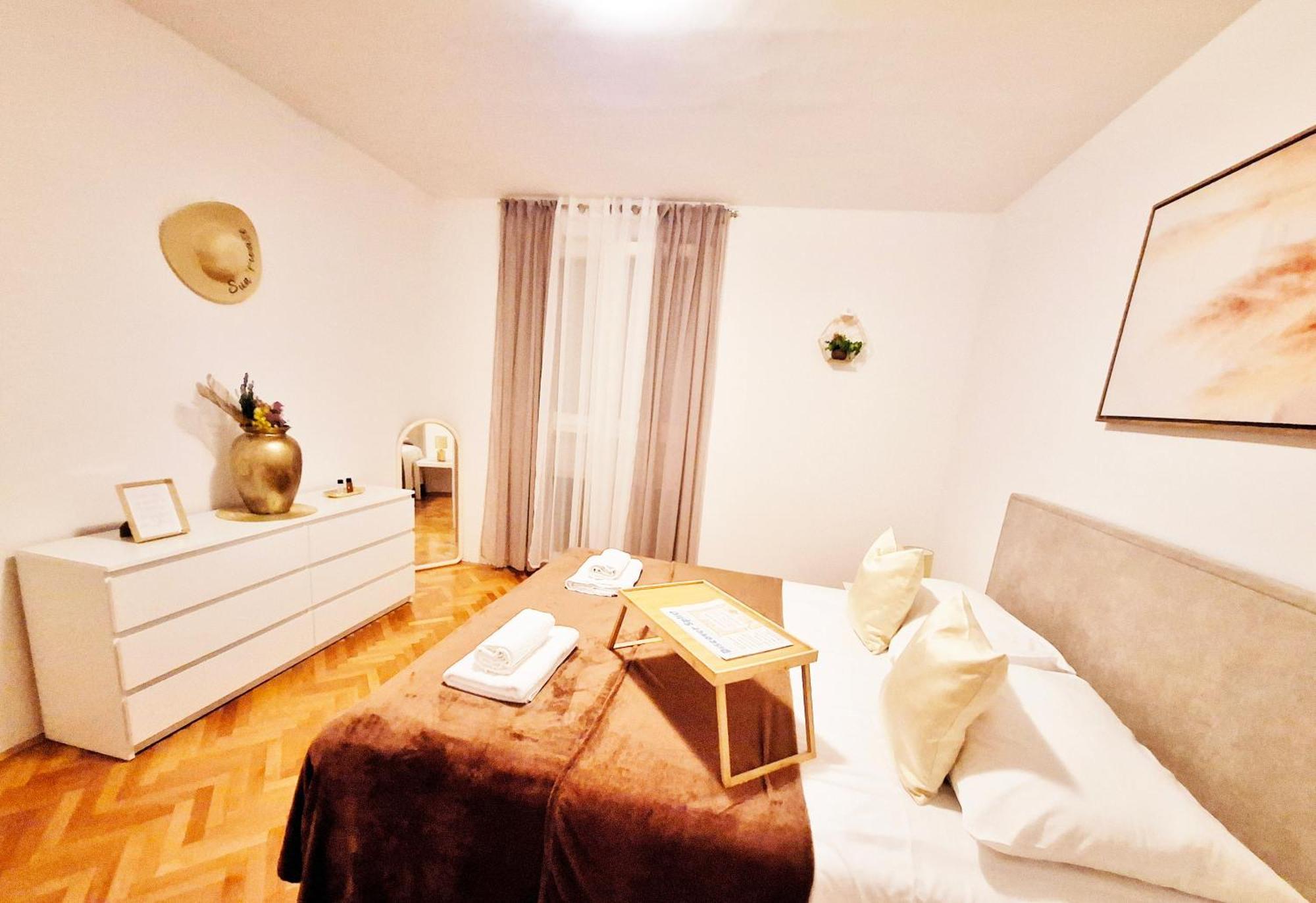Apartman Golden Star สปลิท ภายนอก รูปภาพ
