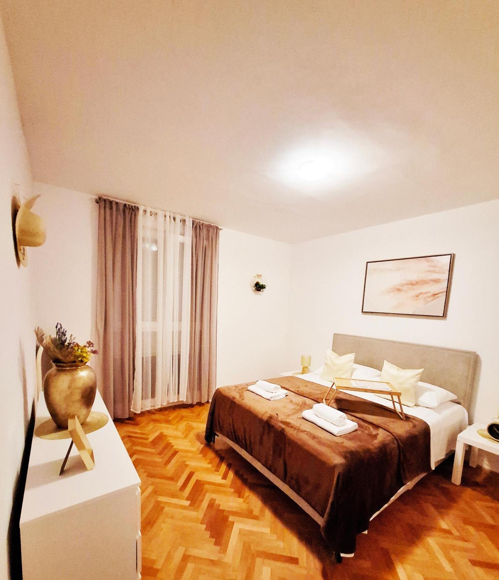 Apartman Golden Star สปลิท ภายนอก รูปภาพ